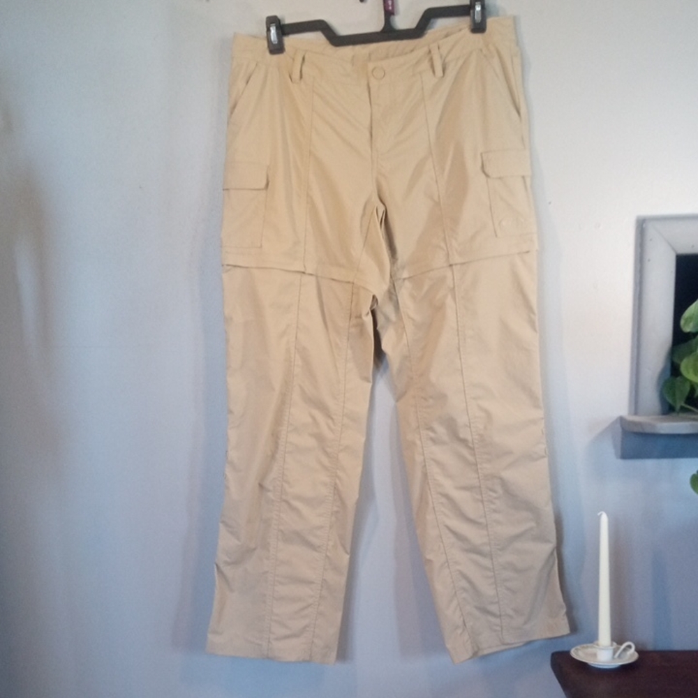 The North Face Women's Khaki Outdoor Cargo Pants Size 14
